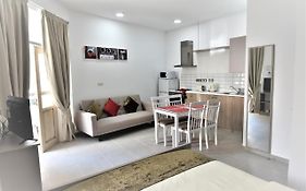 Gregorys Holiday Apartment Larnaca