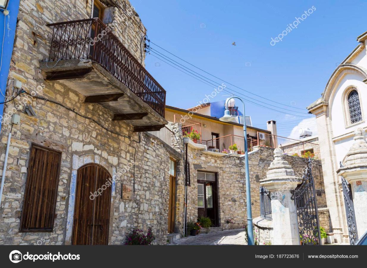 Gregorys Holiday Apartment Larnaca Exterior foto